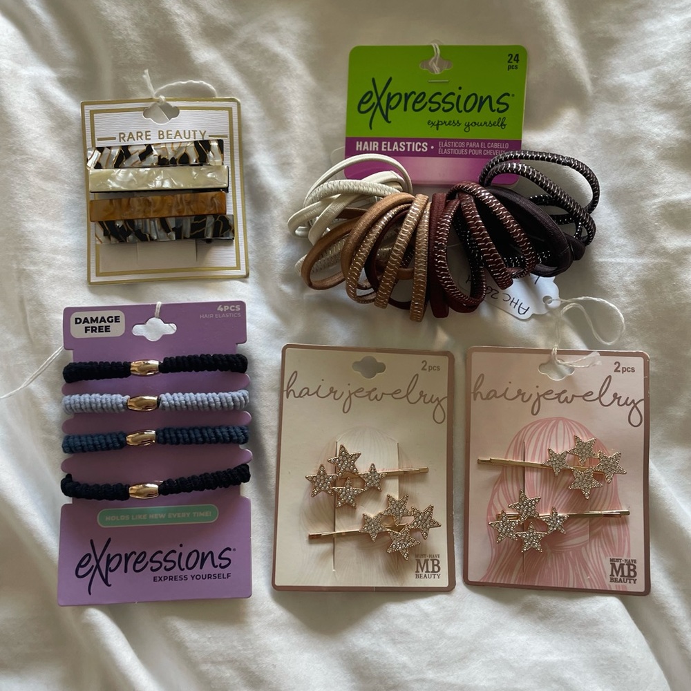 Bundle of hair accessories!